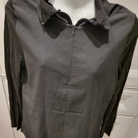 Top - Picture 2 of 3